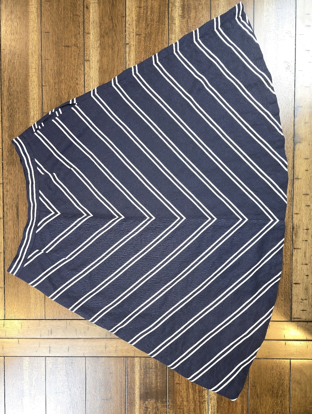 Talbots Dobby-Weave Stripe Midi Skirt Navy White Size 6 - Picture 3 of 11